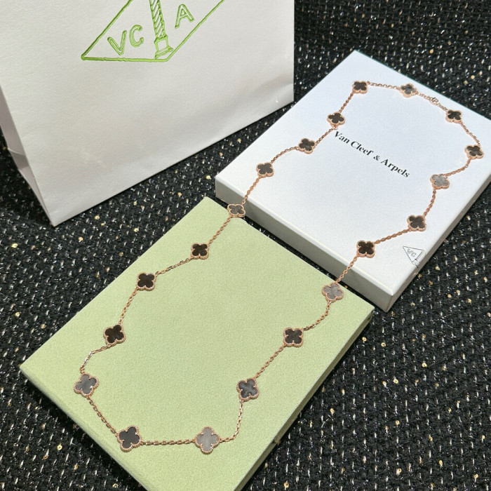 NIGO Van Cleef & Arpels Clover Peterstone 20 Flower Necklace Sweater Chain Jewelry #nigo97928