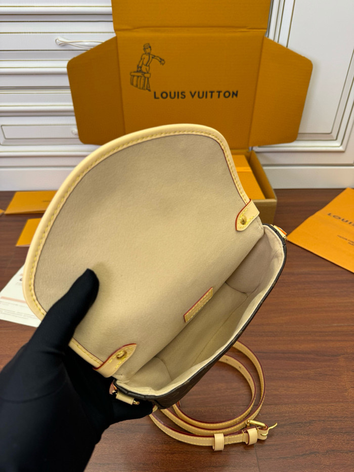 NIGO Louis Vuitton Ladies Brown Saumur BB Detachable Adjustable Shoulder Strap Coated Canvas Quilted Cowhide Shoulder Slanting Handbag Bag Bags #nigo98113