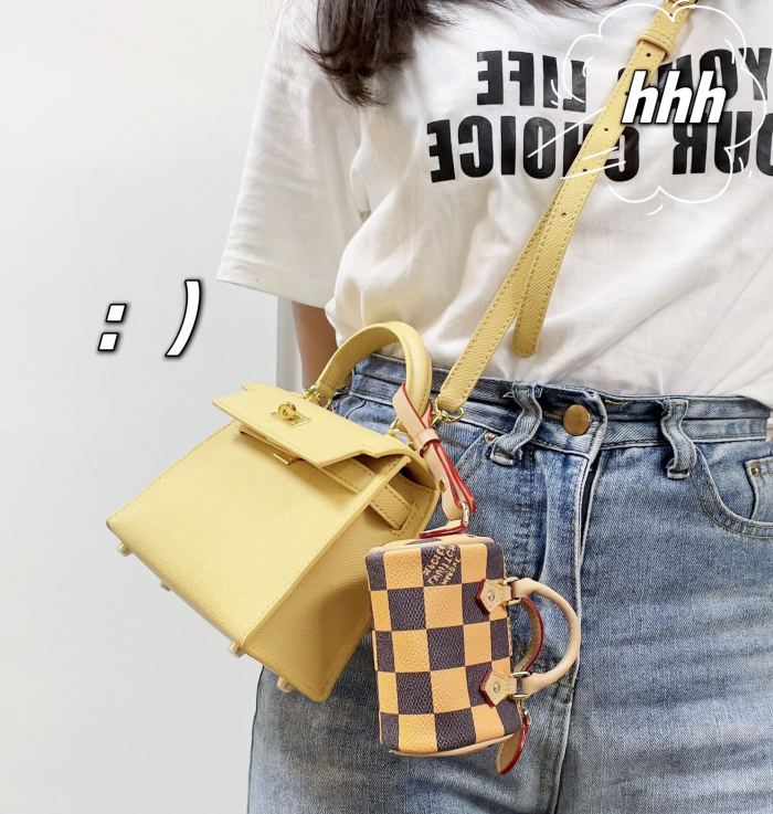 NIGO Louis Vuitton Men's Women's Mini Pillow Bag Pendant Old Flower Print Checkerboard Checkerboard Accessory #nigo98156