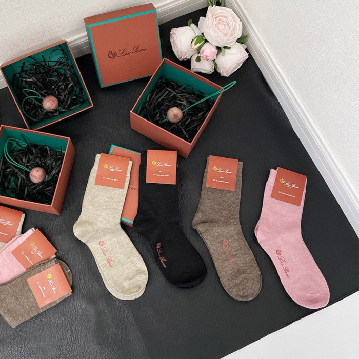NIGO Loro Piana Women's Men's Four Seasons Cashmere Socks Four Pairs In A Box High Quality Four Color Socks   #nigo98291