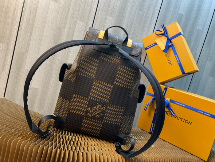 NIGO Louis Vuitton x NIGO Men's Christopher Classic Old Flower Plaid Flap Wave Pattern Trendy Small Canvas Shoulder Bag #nigo98293