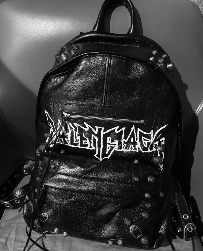 NIGO Balenciaga Men's Women's Spring And Autumn Fashion Letter Rivet Black Zipper Shoulder Bag Metal Decoration #nigo98337