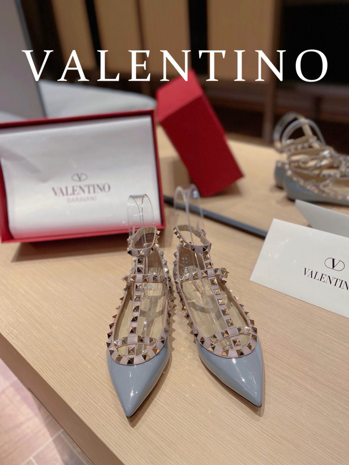NIGO Valentino Women's Spring And Summer Rivets Cowhide Single Shoes Mirror Patent Leather Sheepskin Lining High-heeled Shoes #nigo98357