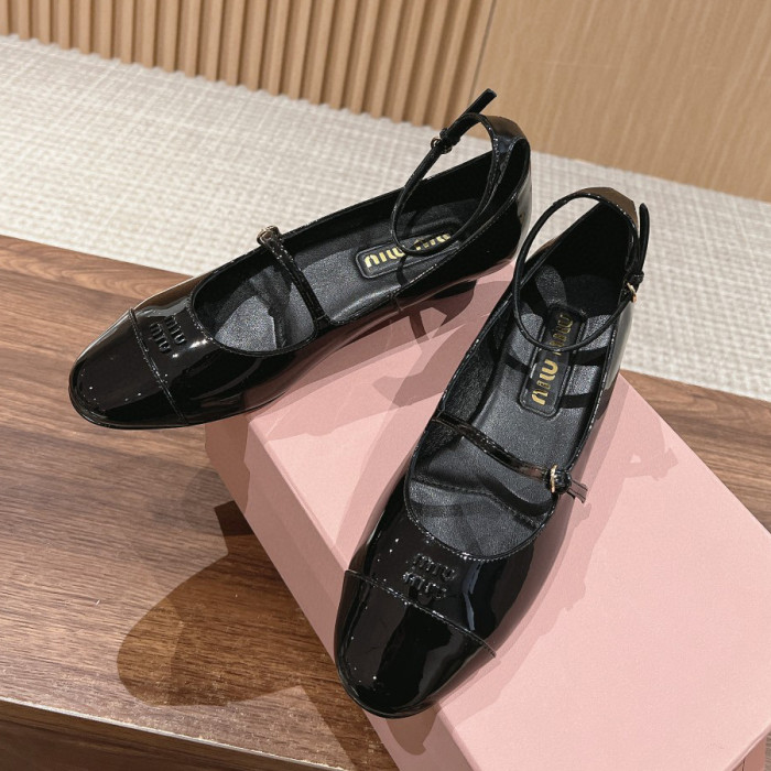 NIGO MiuMiu Women's Summer Solid Color Sheepskin Buckle Pointed Toe Flat Low Heel Shoes #nigo98371