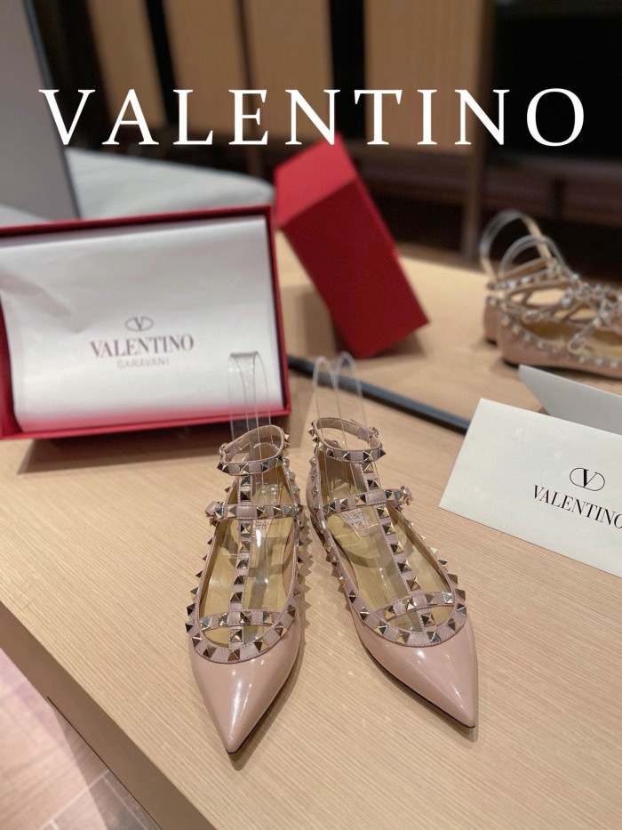 NIGO Valentino Women's Spring And Summer Rivets Cowhide Single Shoes Mirror Patent Leather Sheepskin Lining High-heeled Shoes #nigo98357