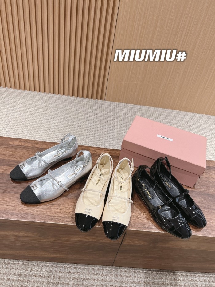 NIGO MiuMiu Women's Summer Solid Color Sheepskin Buckle Pointed Toe Flat Low Heel Shoes #nigo98371