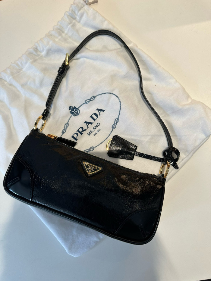 NIGO Prada Re-Edition 2002 Re-Nylon And Brushed Leather Shoulder Bag Bags #nigo98422