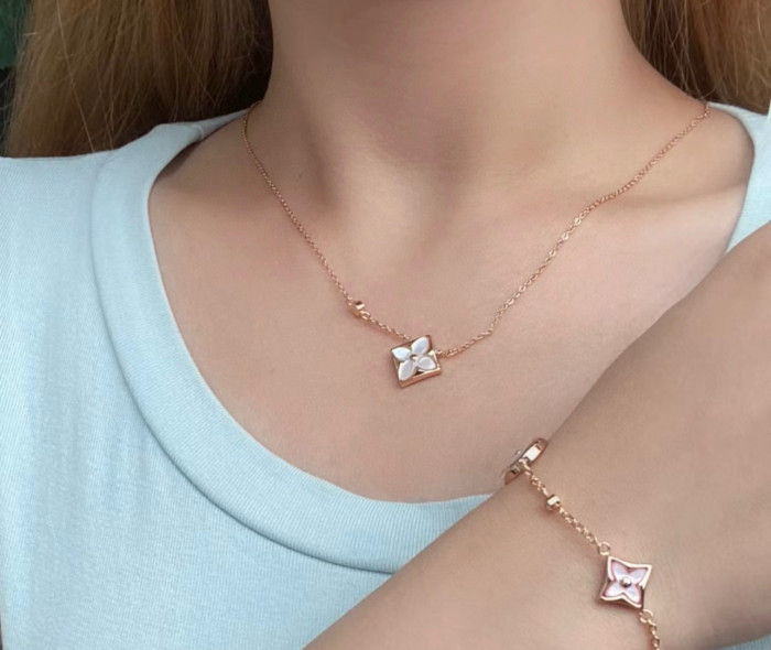 NIGO Louis Vuitton LV Color Blossom BB Floral Pendant Collarbone Chain Necklace Jewelry #nigo98659