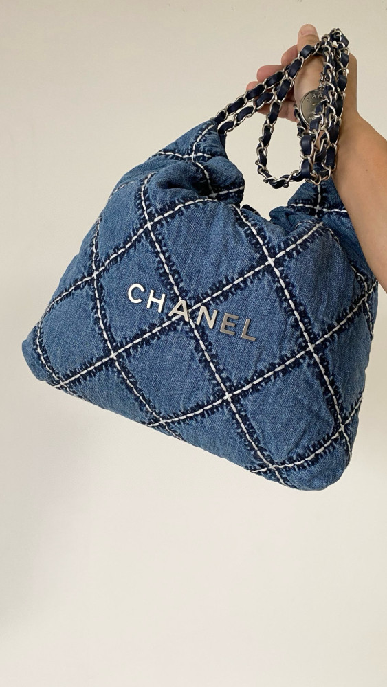 NIGO Chanel Women's Letters Logo Diamond Pattern Drawstring Closure Gradient Denim Denim Old Bucket Bag Shoulder Crossbody Bags #nigo98797
