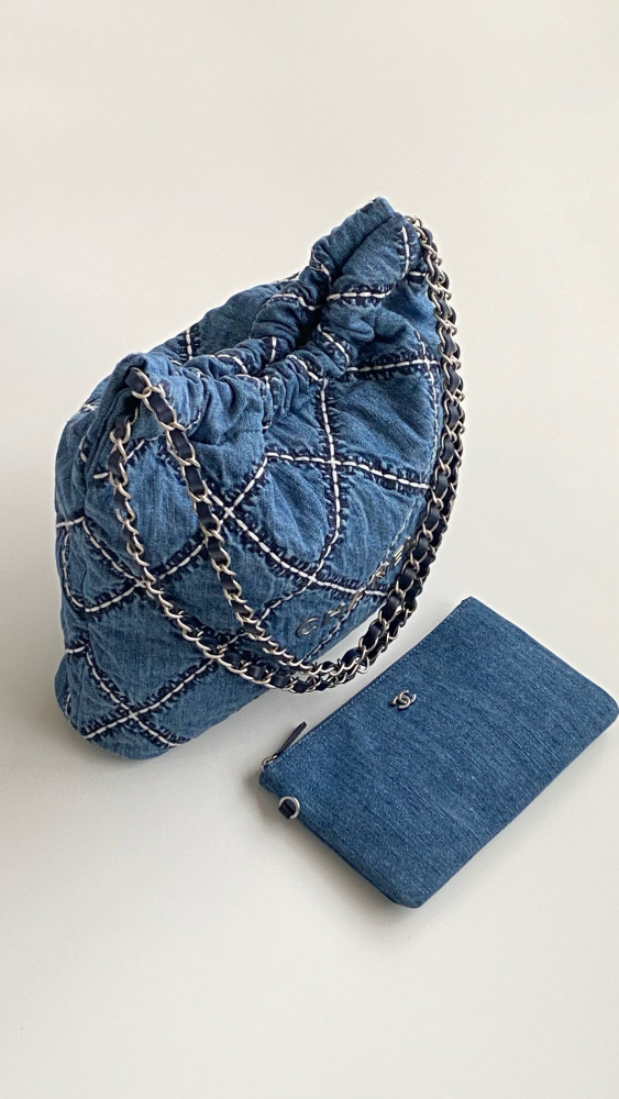 NIGO Chanel Women's Letters Logo Diamond Pattern Drawstring Closure Gradient Denim Denim Old Bucket Bag Shoulder Crossbody Bags #nigo98797
