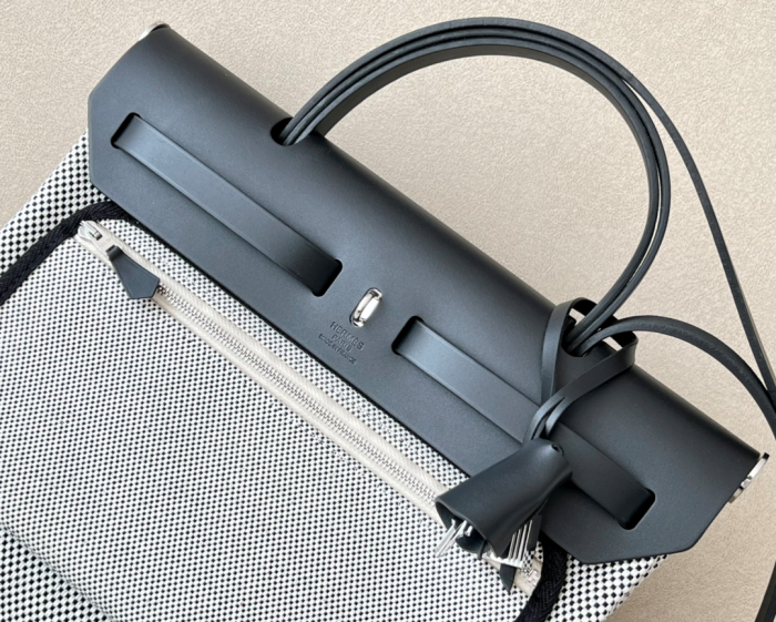 NIGO Hermes Men's And Women's Canvas Collocation Cowhide Handheld Single Shoulder Diagonal Cross Bag Bags #nigo98876