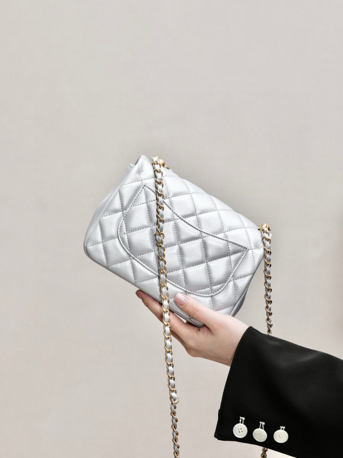 NIGO Chanel Women's Solid Color Sheepskin Mini Mouth Cover Bag Chain Shoulder Bags #nigo98938