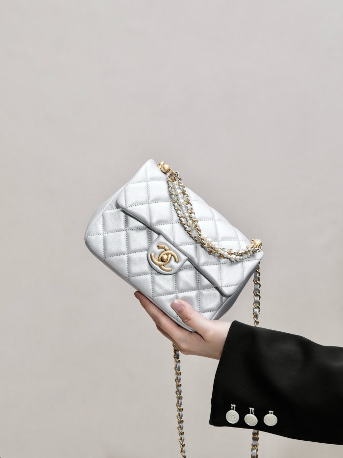 NIGO Chanel Women's Solid Color Sheepskin Mini Mouth Cover Bag Chain Shoulder Bags #nigo98938