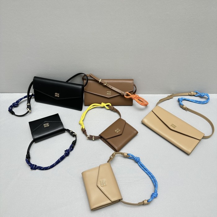 NIGO MiuMiu Women's Solid Colour Fabric Quilted Leather Shoulder Strap Shoulder Wallet Bag Bags #nigo99198