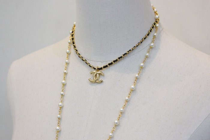 NIGO Chanel Women's Roller Skate Pendant Pearl Necklace Jewelry #nigo99253