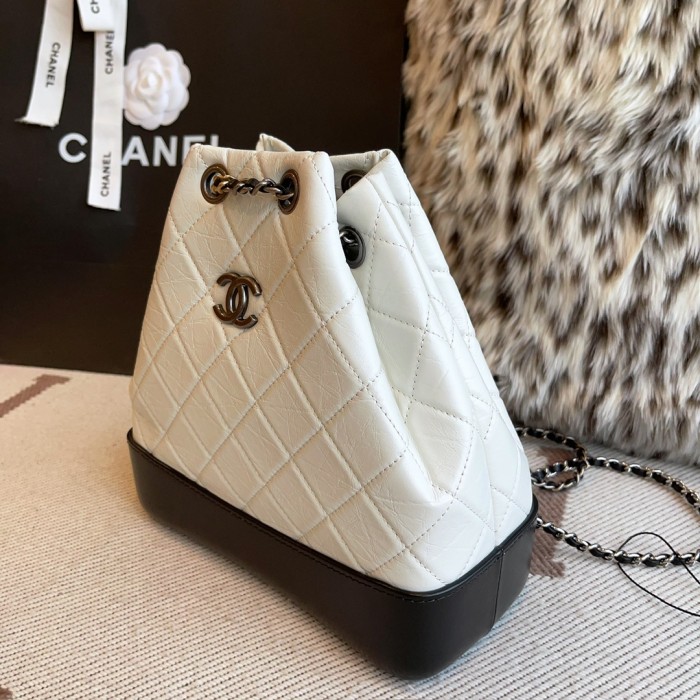 NIGO Chanel Gabrielle Women's Diamond Pattern Chain Drawstring Closure Calf Leather Shoulder Bag Bags #nigo99383