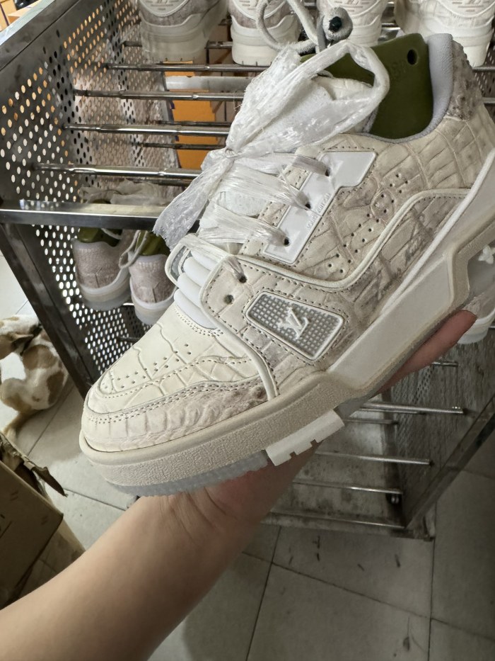 NIGO Louis Vuitton Men's and Women's Round Toe Thick Bottom Lace Up Low Top Python Leather Shoes #nigo99626
