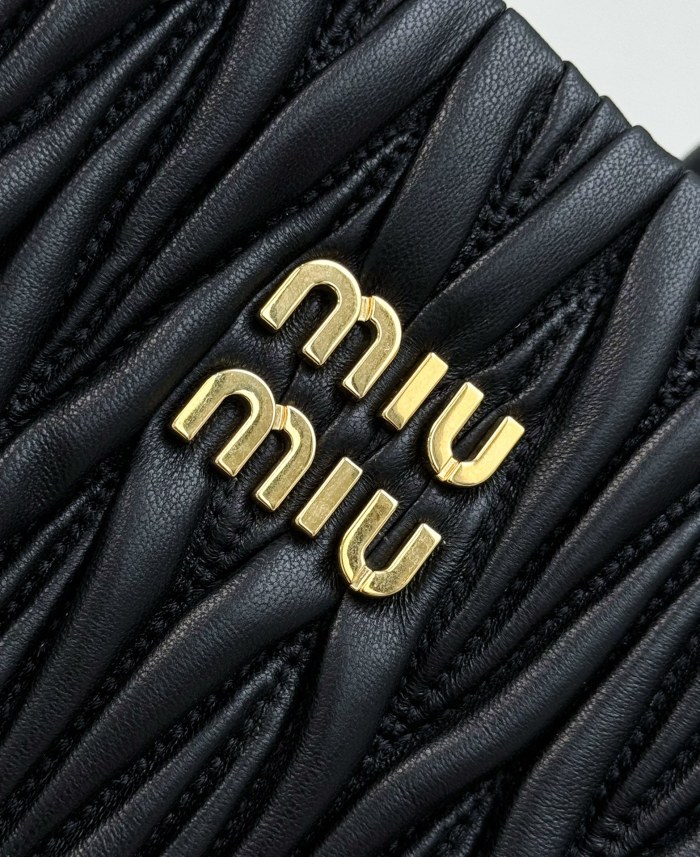 NIGO MiuMiu Women Solid Color Metal Engraved Logo Detachable Adjustable Leather Shoulder Strap Sheepskin Single Shoulder Slanting Handbag Bag Bags #nigo99851