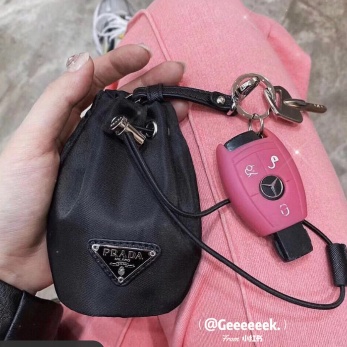 NIGO Prada Men Women Fashion Logo Chain Drawstring Coin Purse Casual Mini Crossbody Bag Ngvp #nigo8599