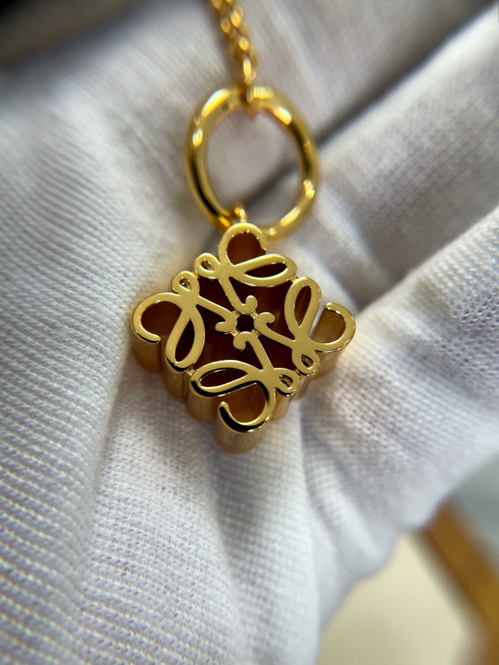 NIGO Loewe Women's Metal Anagram Pendant Necklace Logo Pattern Skeleton Geometric Necklace Jewelry #nigo71358
