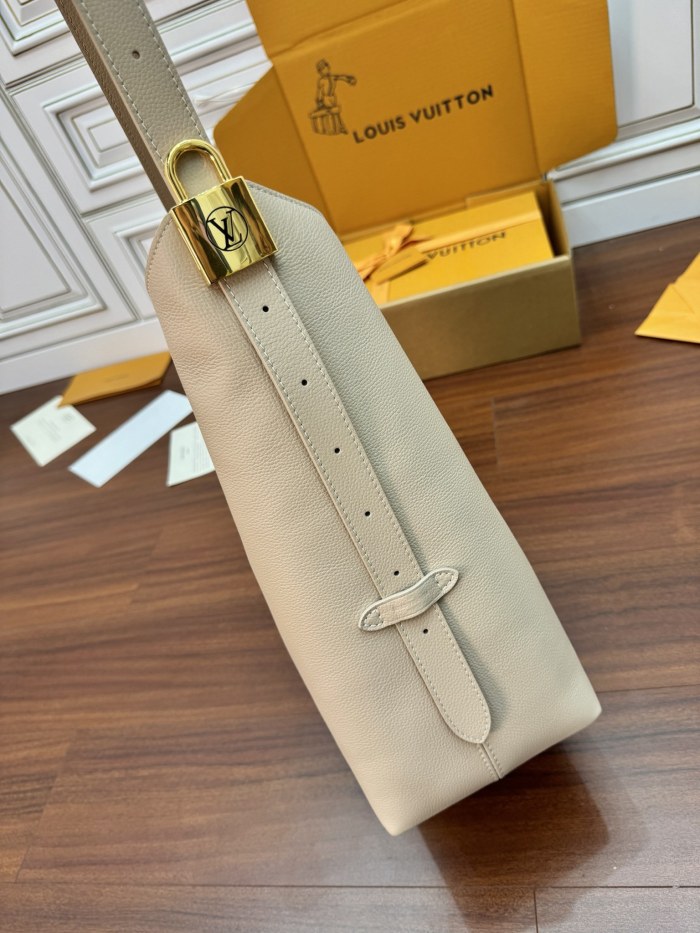 NIGO Louis Vuitton Low Key Hobo Women's Solid Color Adjustable Shoulder Strap Leather Tote Shoulder Bag Bags #nigo72473