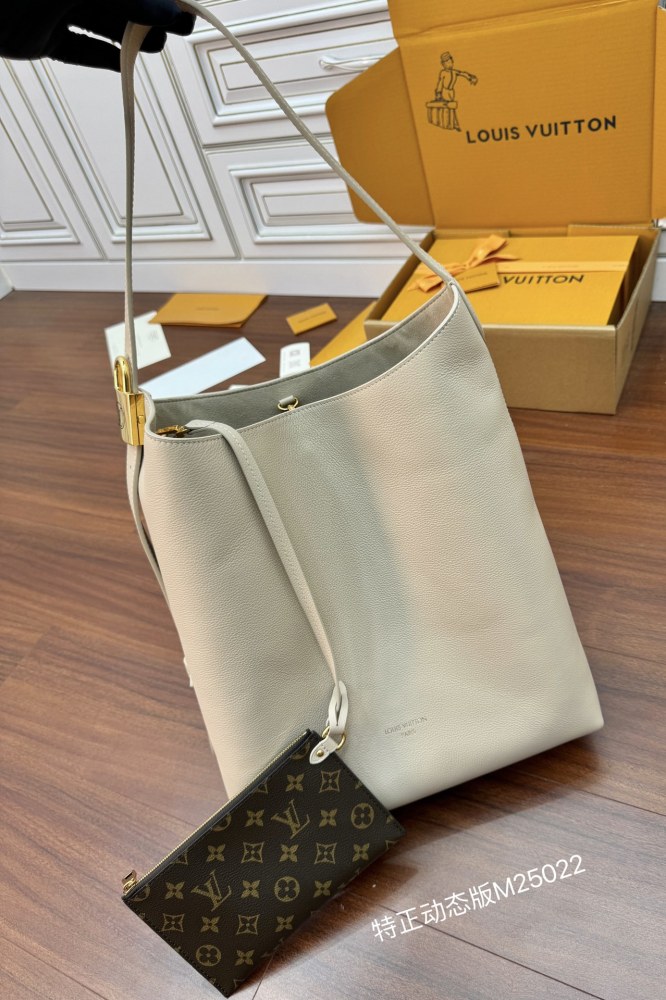 NIGO Louis Vuitton Low Key Hobo Women's Solid Color Adjustable Shoulder Strap Leather Tote Shoulder Bag Bags #nigo72473