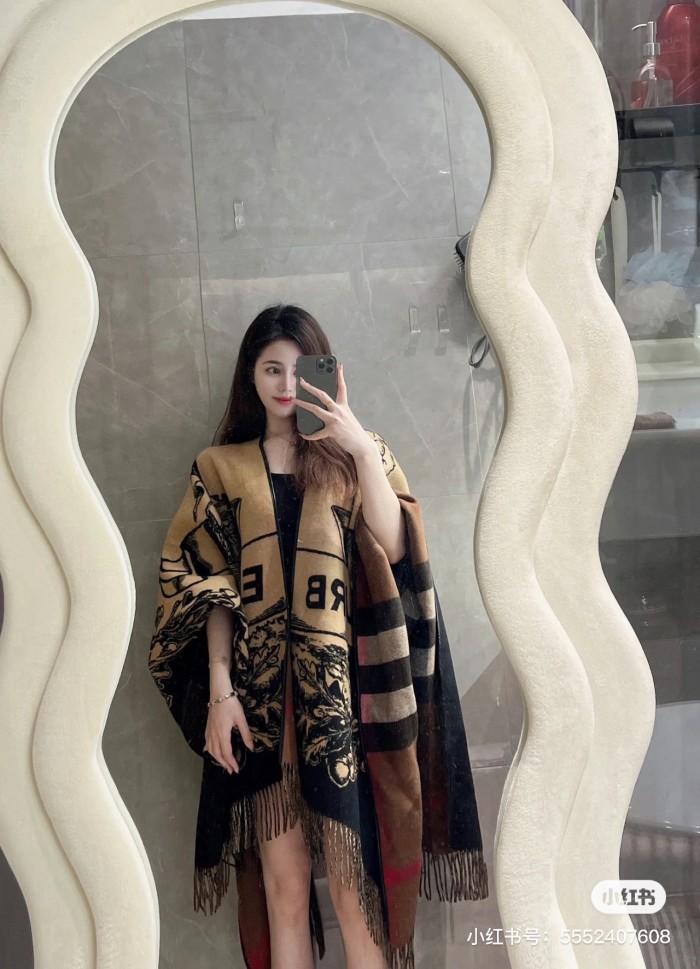 NIGO Women's Reversible Swan Kingdom Jacquard Cashmere Shawl Poncho #nigo72513