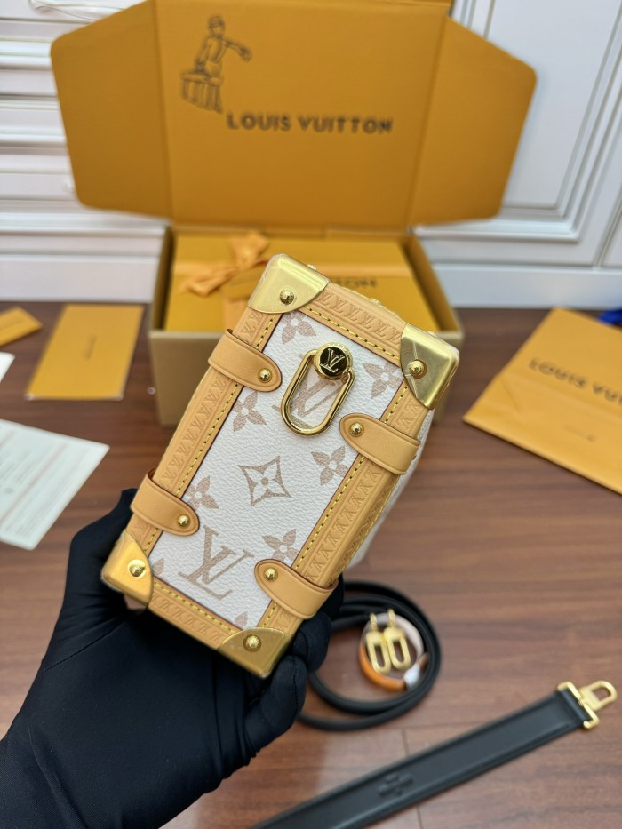 NIGO Side Trunk Louis Vuitton Women's Beige Removable Adjustable Shoulder Strap S Lock Zipper Closure Canvas Spell Leather Handbag Shoulder Slanting Bag #nigo72524
