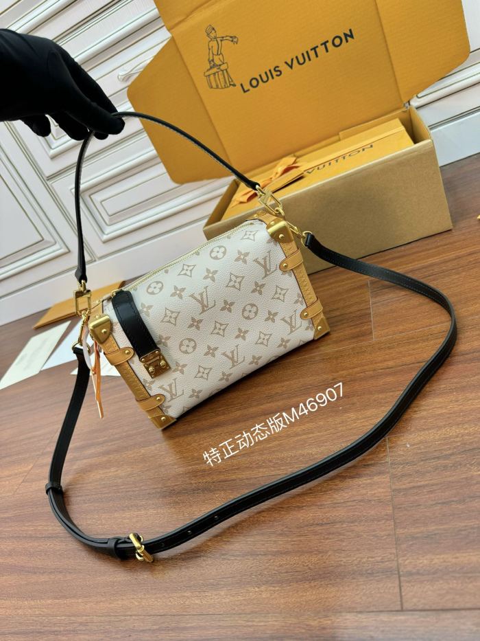 NIGO Side Trunk Louis Vuitton Women's Beige Removable Adjustable Shoulder Strap S Lock Zipper Closure Canvas Spell Leather Handbag Shoulder Slanting Bag #nigo72524