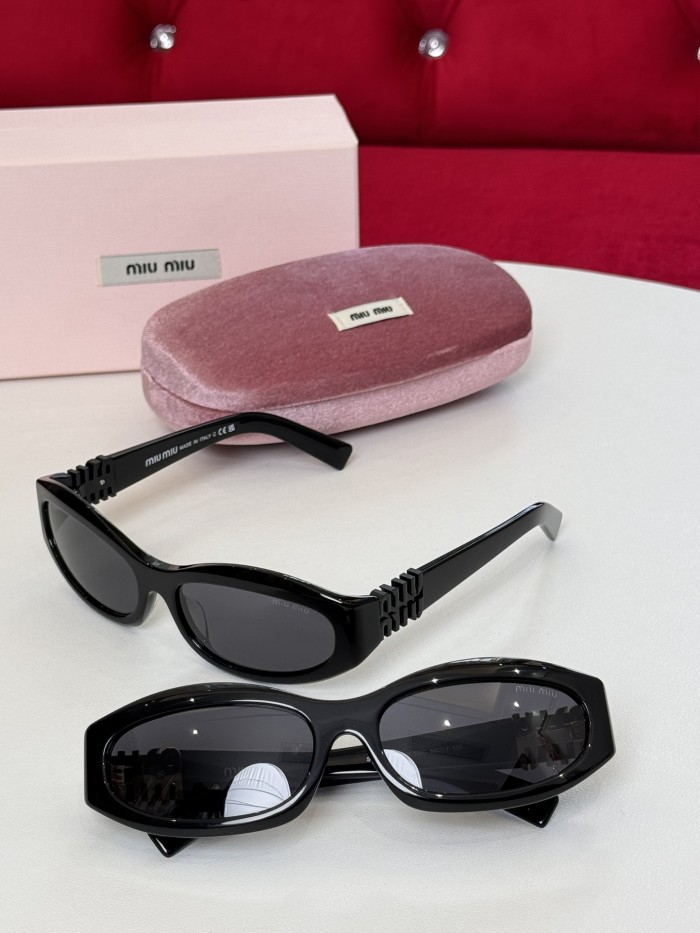 NIGO MiuMiu Glimpse Women's Solid Color Logo Plate Frame Butterfly Sunglasses Eyeglasses Glasses #nigo72565