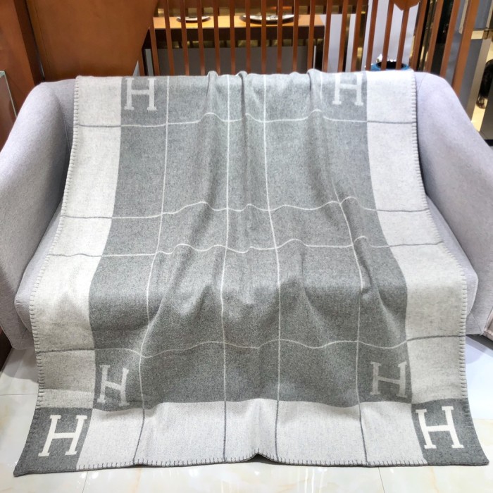NIGO Hermes Color Blocking Plaid Logo Cozy Fashion Wool Blanket Simple Elegant Light Blanket #nigo71387