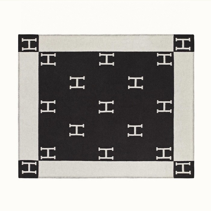 NIGO Hermes Color Blocking Plaid Logo Cozy Fashion Wool Blanket Simple Elegant Light Blanket #nigo71387