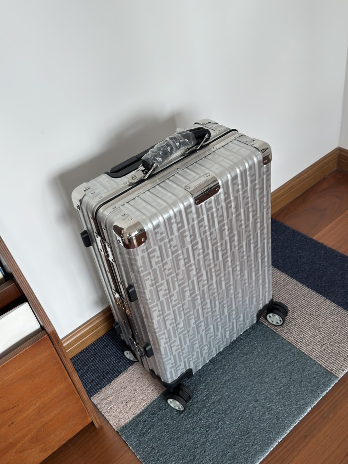 NIGO Fendi Men's Silver Monogrammed Luggage Trolley Case Bag Bags #nigo72618