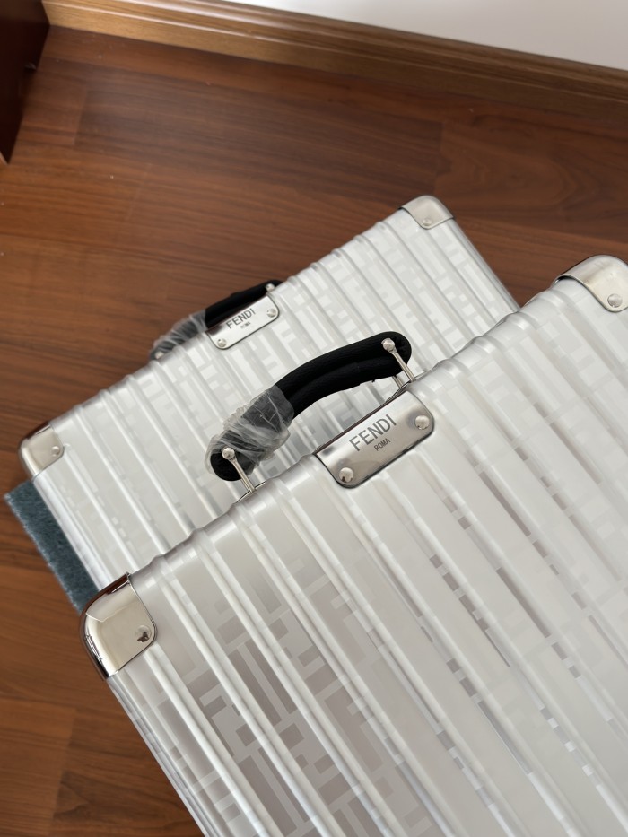 NIGO Fendi Men's Silver Monogrammed Luggage Trolley Case Bag Bags #nigo72618