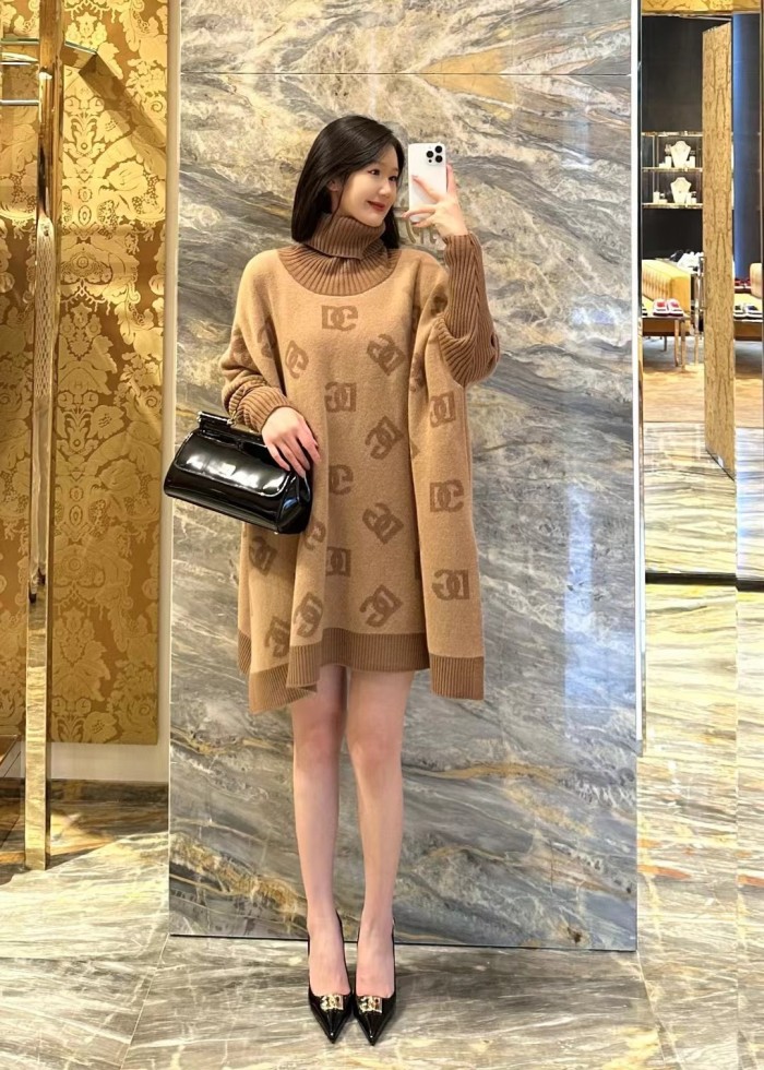 NIGO Dolce&Gabbana Women's Spring and Autumn Khaki Wool Turtleneck Sweater Pullover #nigo72652