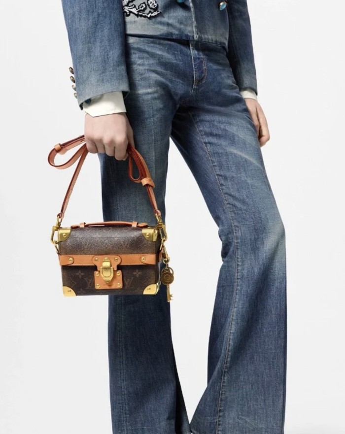 NIGO Louis Vuitton SOUL TRUNK Men's Brown Removable Shoulder Strap Lock Closure Canvas Leather Shoulder Crossbody Handbag Bag Bags #nigo72745