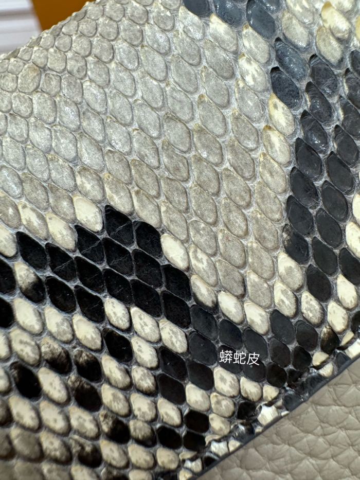 NIGO Louis Vuitton Capucines Women's Removable Shoulder Strap Leather Puzzle Python Skin Single Shoulder Crossbody Mini Handbag Bag Bags #nigo72781