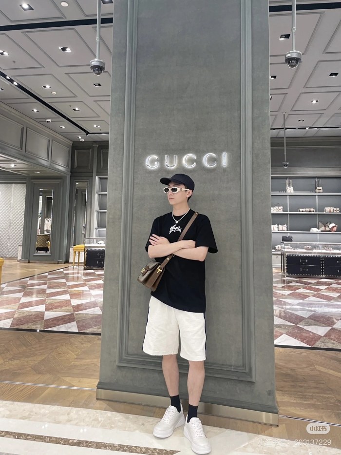 NIGO Gucci Men's Spring And Summer All Black Letters Printed Knitted Cotton T-shirt Retro Fashion Loose Short-sleeved T-shirt #nigo71485