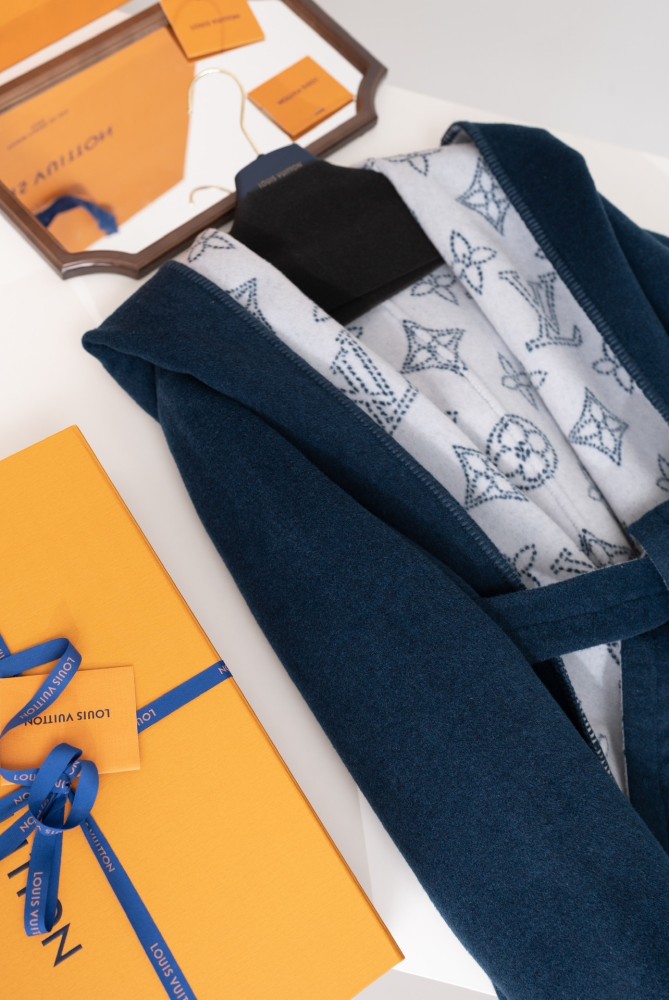 NIGO Louis Vuitton Women's Spring, Autumn And Winter Solid Color Logo Reversible Signature Short Hooded Wrap Wool Long Sleeve Lace-Up Coat #nigo71542