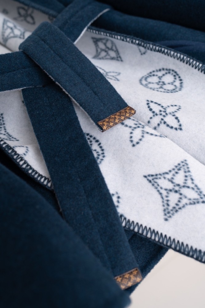 NIGO Louis Vuitton Women's Spring, Autumn And Winter Solid Color Logo Reversible Signature Short Hooded Wrap Wool Long Sleeve Lace-Up Coat #nigo71542