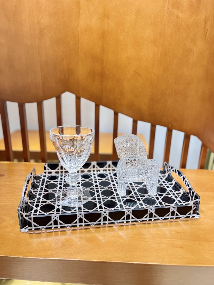 NIGO Dior Rattan Grid Acrylic Resin Tray Storage Sundries Classic Black Transparent Color Shelves Cup Holder Home Use  Accessories #nigo71567