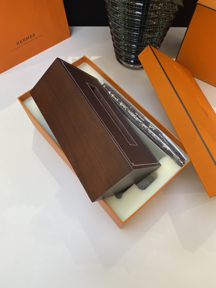 NIGO Hermes Fashion Simple Solid Color Solid Wood Smooth Calfskin Magnetic Box Cover Leisure Tissue Box #nigo71546