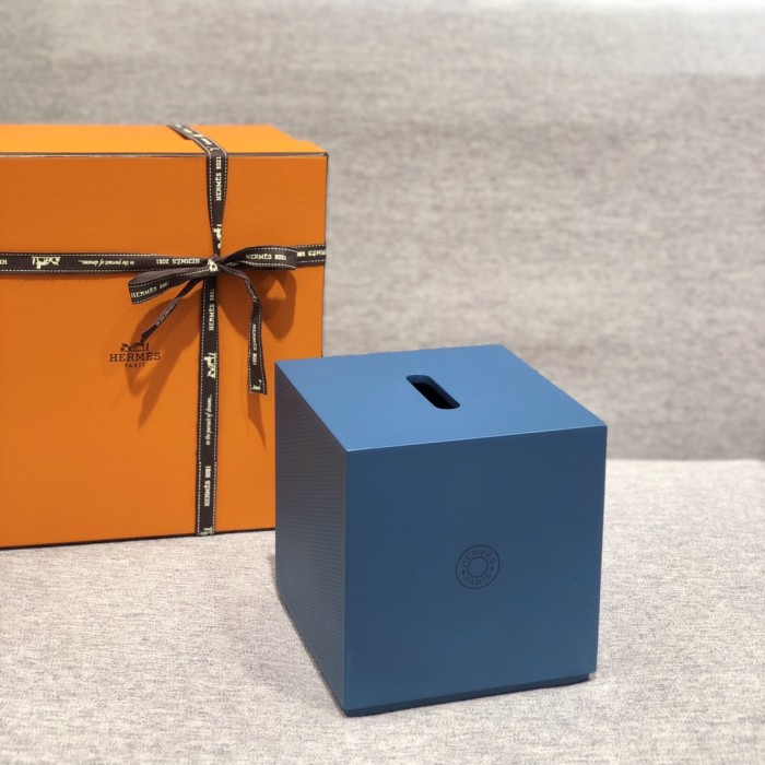 NIGO Hermes Handmade Lacquer Carved Wooden Square and Rectangular Tissue Box Calfskin Overlay Furniture Decorations Accessories #nigo71591