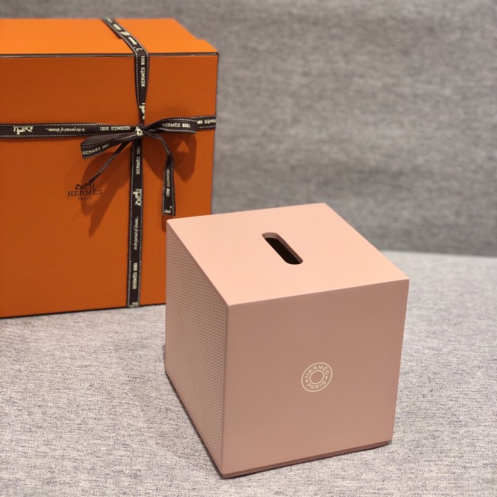 NIGO Hermes Handmade Lacquer Carved Wooden Square and Rectangular Tissue Box Calfskin Overlay Furniture Decorations Accessories #nigo71591