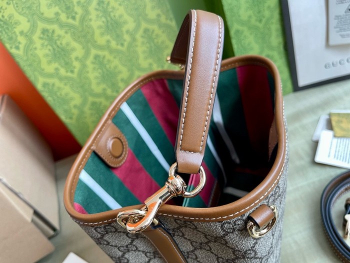 NIGO Gucci Women's Brown Monogrammed Printed Leather Quilted Canvas Shoulder Handbag Crossbody Bag Bags #nigo72928