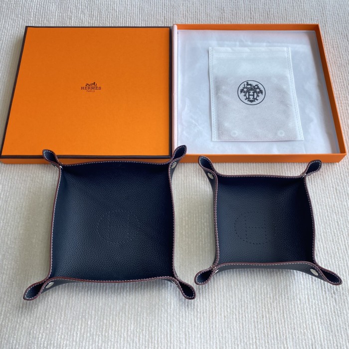 NIGO Hermes Simple Fashion Logo Printing Small 13x13cm Medium 22x22cm Large 25x25cm Whole Set Sold Color Blocking Leather Tray Accessories Ornaments #nigo72946