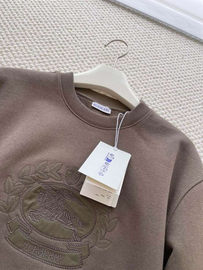 NIGO Burberry Men's Spring and Autumn Green Knight Embroidered Label Round Neck Loose Long Sleeve Sweatshirt Pullover #nigo73173