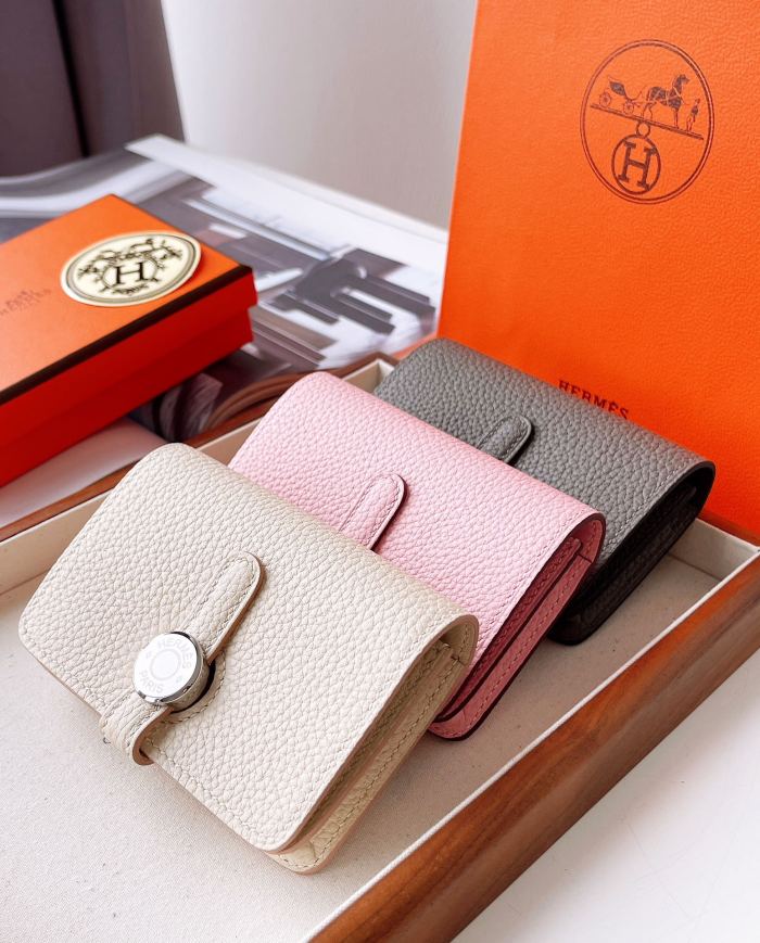 NIGO Hermes Women Solid Color Leather Drawstring Metal Buckle Closure Card Bag Clutch Bag Bags #nigo73192