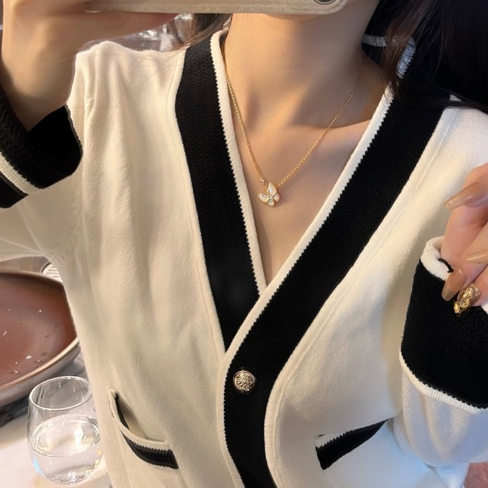 NIGO Van Cleef&Arpels Women's Exquisite And Elegant V-Gold Material Two Butterfly Finger Ring, Pendant Necklace, Earring Set Accessories #nigo71634