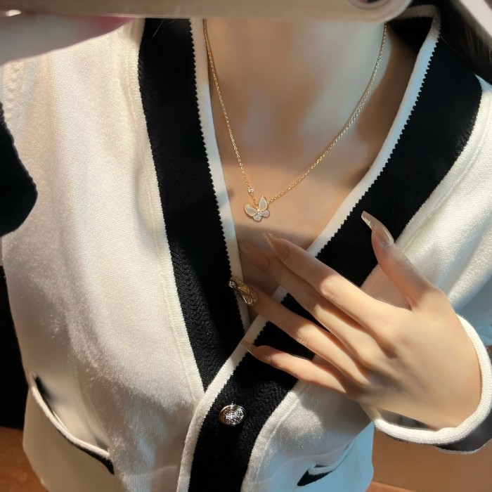 NIGO Van Cleef&Arpels Women's Exquisite And Elegant V-Gold Material Two Butterfly Finger Ring, Pendant Necklace, Earring Set Accessories #nigo71634